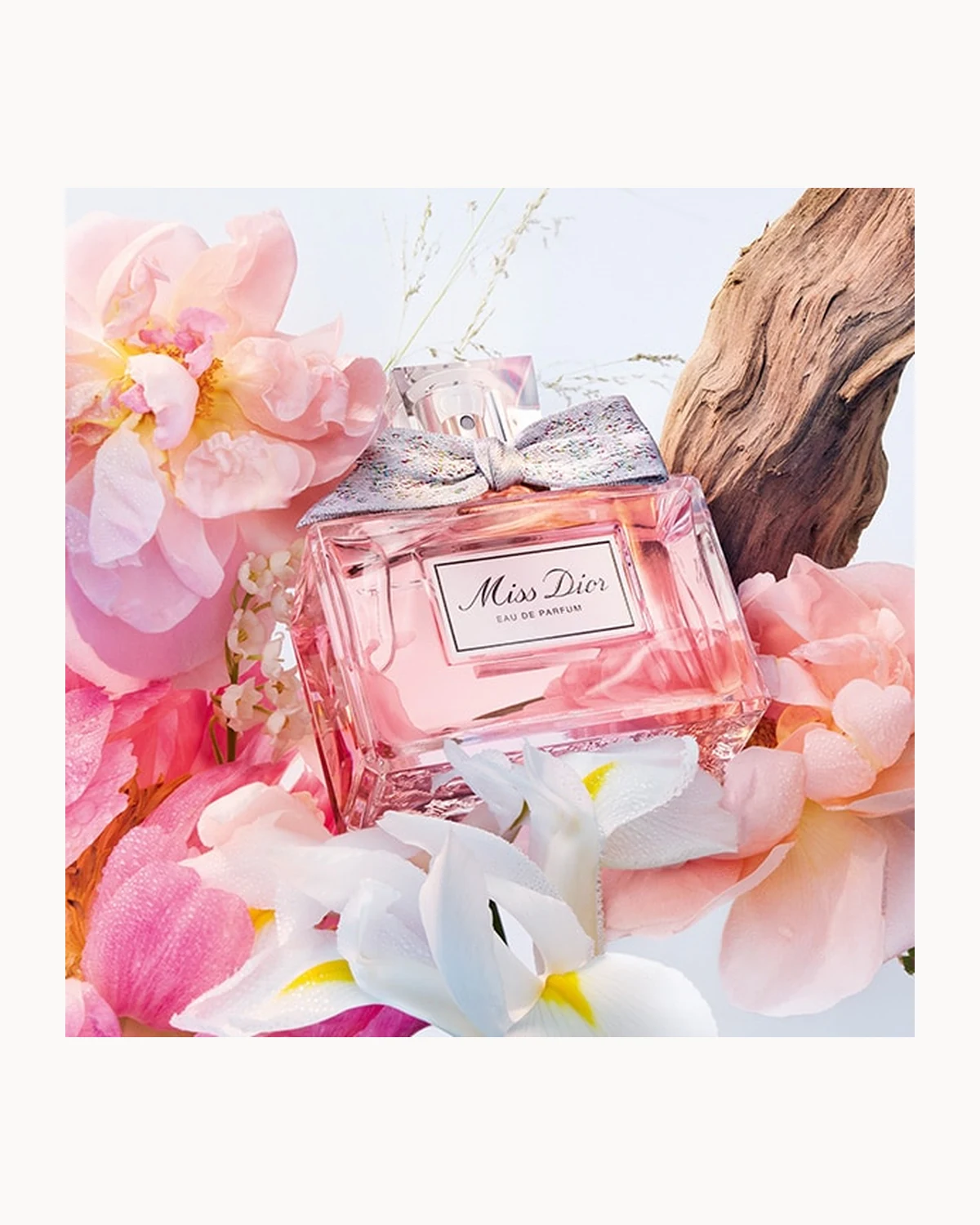 Frasco de Miss Dior Eau de Parfum de Dior, perfume diseñador mujer
